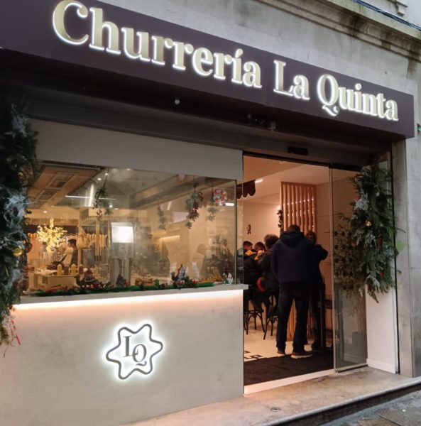 Foto La churrería «La Quinta» se estrena en el fin de año compostelano.
